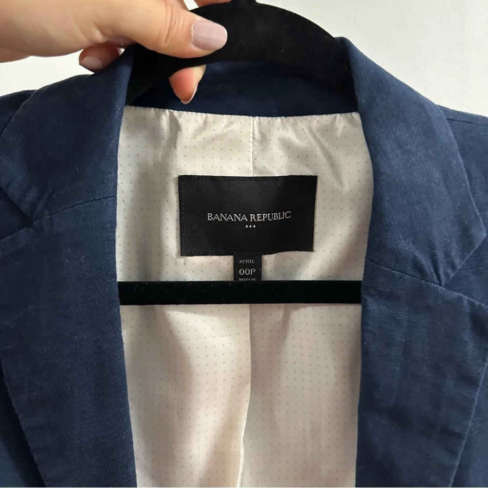 Banana Republic Blue Blazer - Picture 2 of 3
